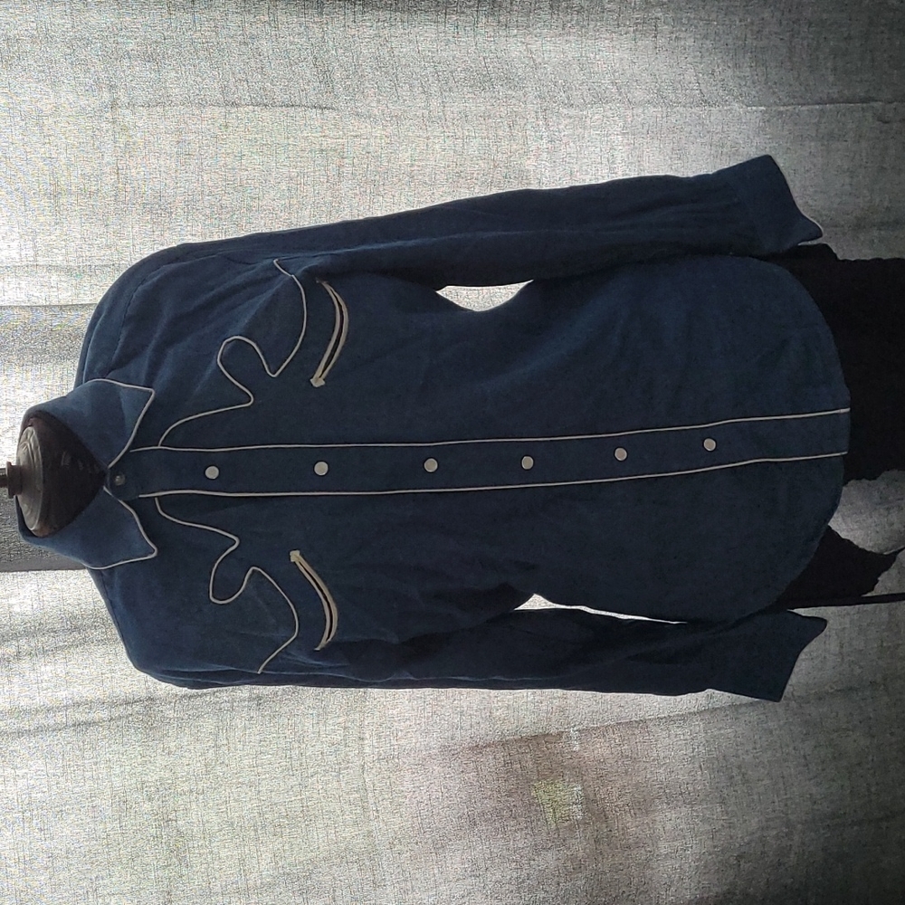Western express  button up